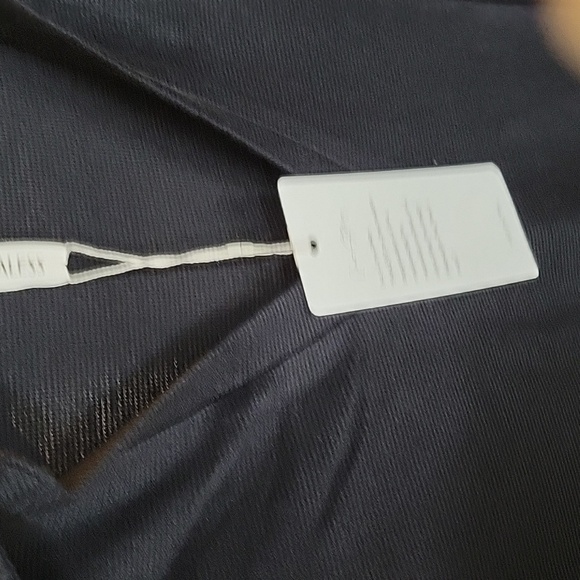 Elegant Black Sleeveless Dress With Pockets - Picture 10 of 16